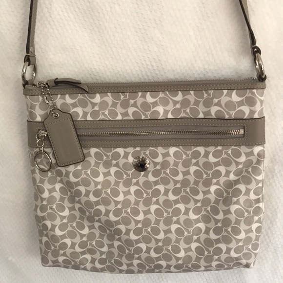 ππΈπ EUC Coach Crossbody Grey and White with Lilac Lining - Picture 1 of 5